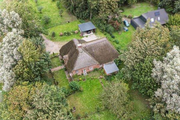 Reetdachhaus nahe der Nordsee