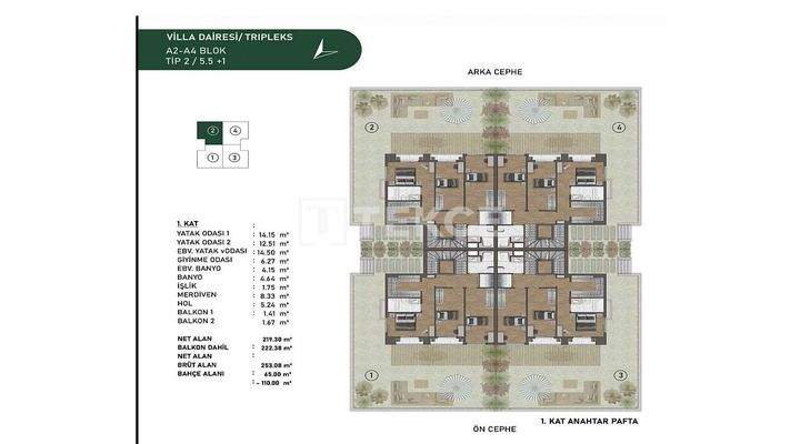 Nature and City View Villas in a Complex in İstanbul