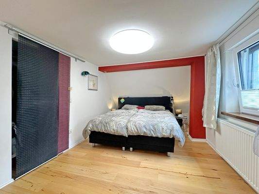 Elternschlafzimmer mit Ankleide