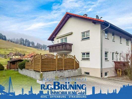 Zweifamilienhaus in idyllischer Lage in Strohbach