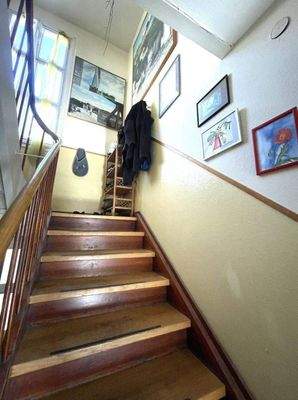 Treppe ins Obergeschoss
