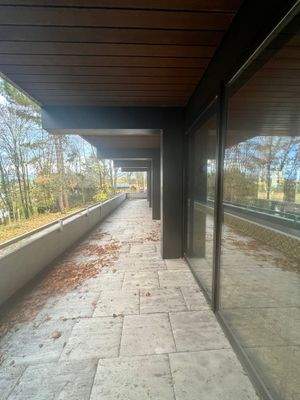 Terrasse v. Schwimmbad