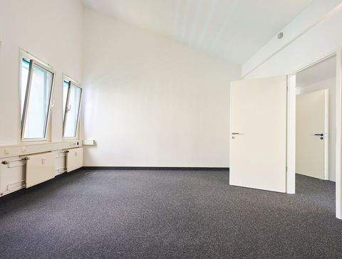 Grasbrunn Halle, Grasbrunn Hallenfläche