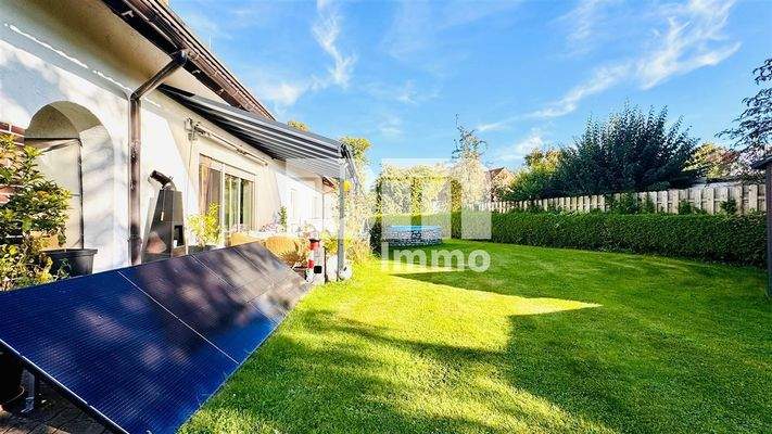 Großer Gartenbereich