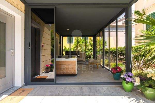 Whirlpool und Wellness-Oase im Garten