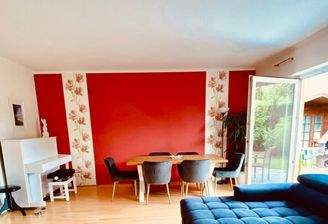 Wohnzimmer mit Terrassenzugang