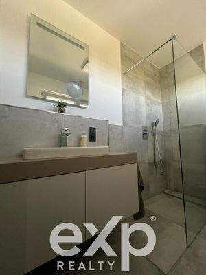 Gäste WC mit Dusche