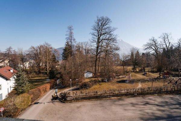 Blick Richtung Schlosspark & Umgebung