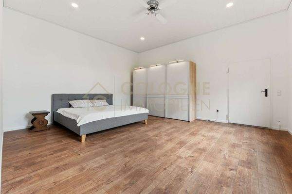 großes Schlafzimmer