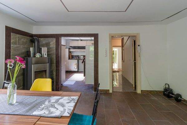 Wohn-/ Essbereich(Haus links)