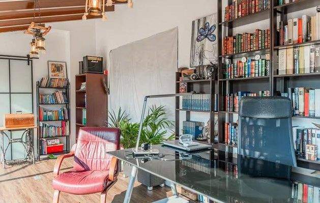 Villa mit Touristenlizenz in Meeresnähe zum Verkauf in Bahía Grande, Mallorca