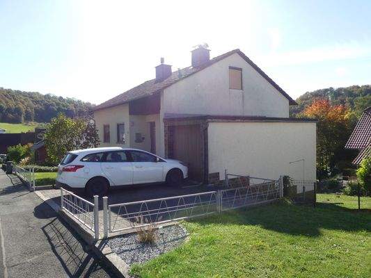 Seitenansicht rechts + Garage