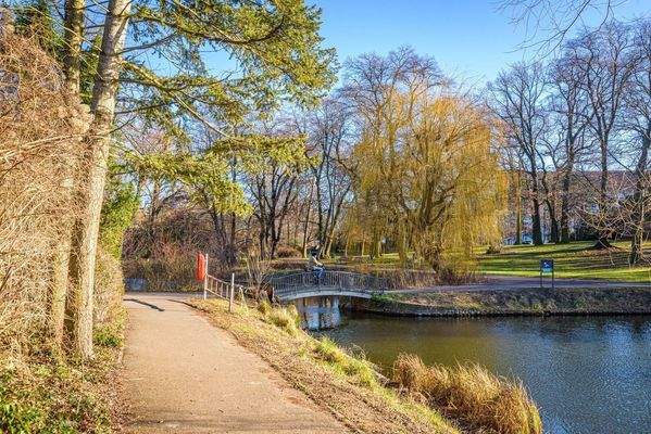 Kaiserin-Augusta30 Umgebung