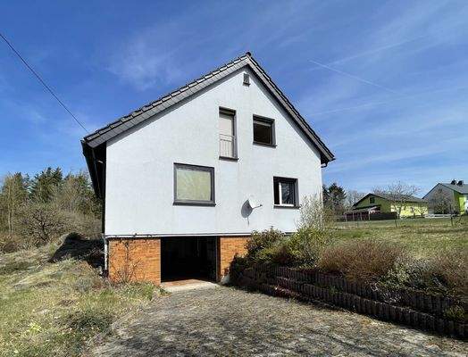 Ansicht Süden - Zufahrt Garage