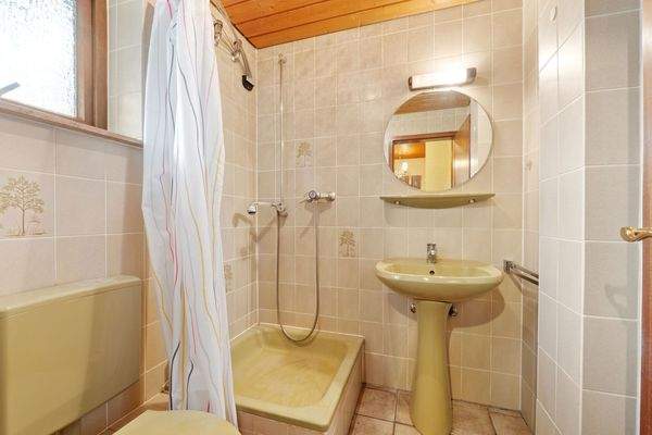 Badezimmer rdgeschoss