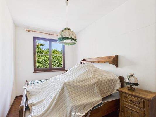 Schlafzimmer 2