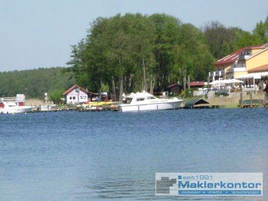 Hotel m. Badestrand, Bootsverleih