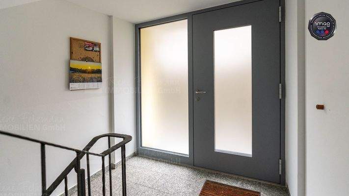 RF-1229 Eingangsbereich