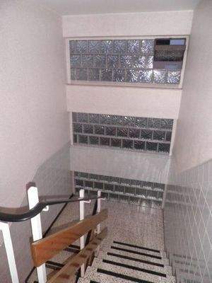 sehr gepflegtes Treppenhaus