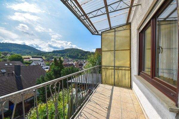 überdachter Balkon OG