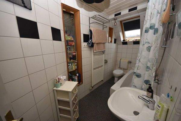 2-Fam-Haus OG Tageslichtbad