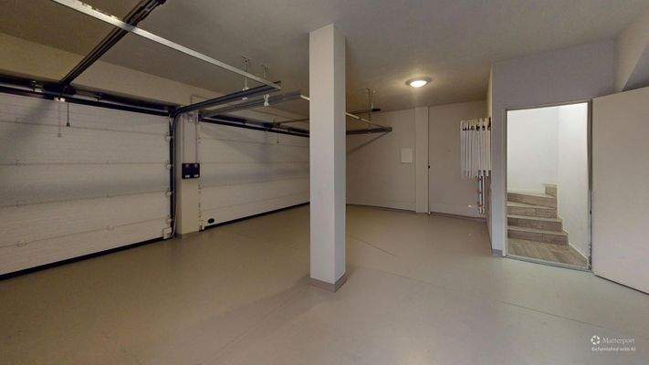 DP-66-28-Villa-a-schiera-di-testa-a-Salo-Garage-De