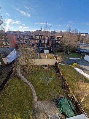 Aussicht/Gemeinschaftsgarten/Garagen