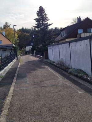 Stichweg zum Grundstück 