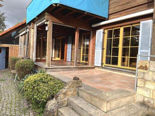 Ihr blickgeschützter Sonnenplatz… die Terrasse in perfekter Südwestlage