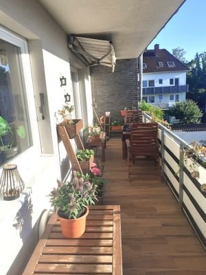 Balkon eingerichtet