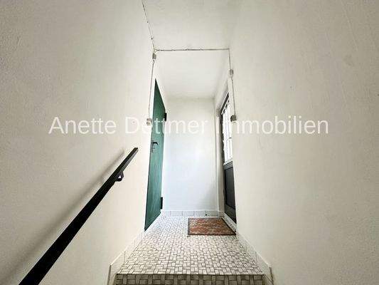 25 Keller Zugang Garage und Garten