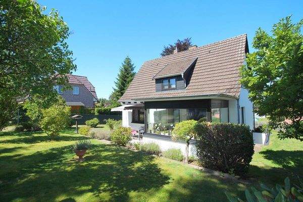 Traumhafter Garten u. Top-Mikrolage renoviertes EFH