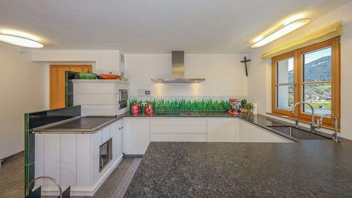 KITZIMMO-Exklusives Landhaus in traumhafter & unverbaubarer Aussichtslage - Immobilien Kitzbühel.