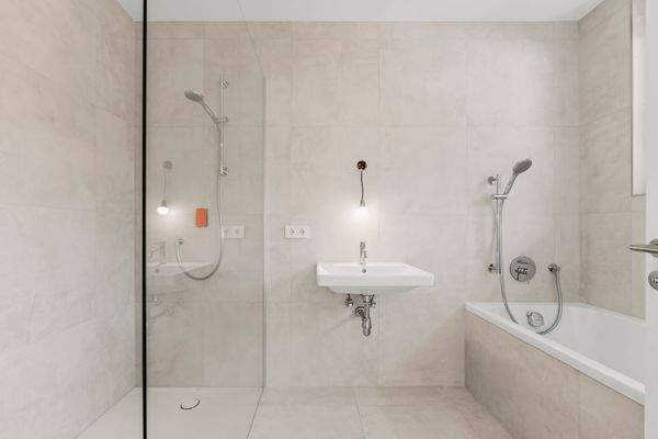 hochwertiges Badezimmer