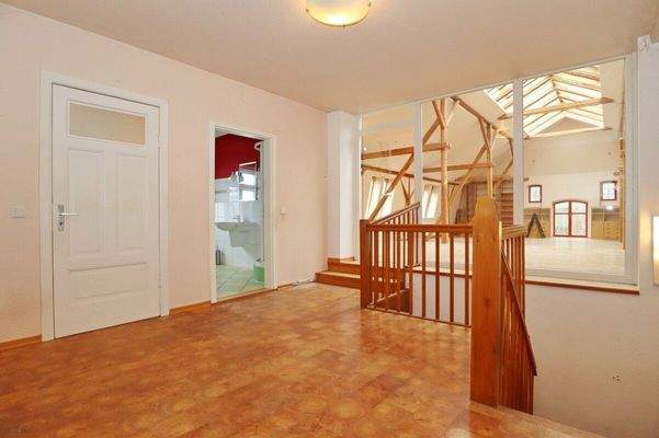 Treppenaufgang & Flur DG