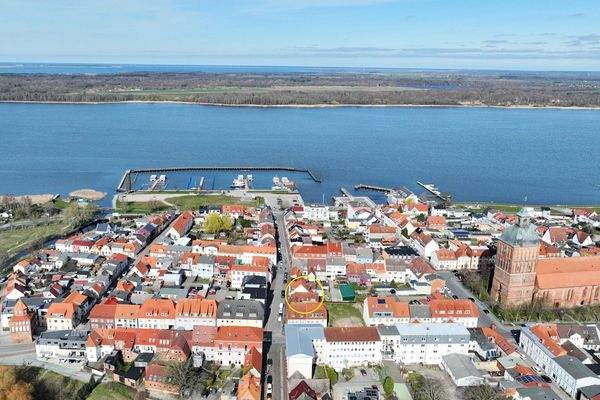 Nähe zum Boddenhafen