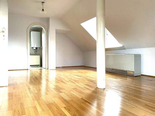 29 Schlafzimmer mit Blick zum Bad.JPEG