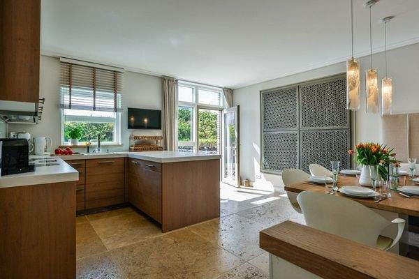 Esszimmer mit Küche