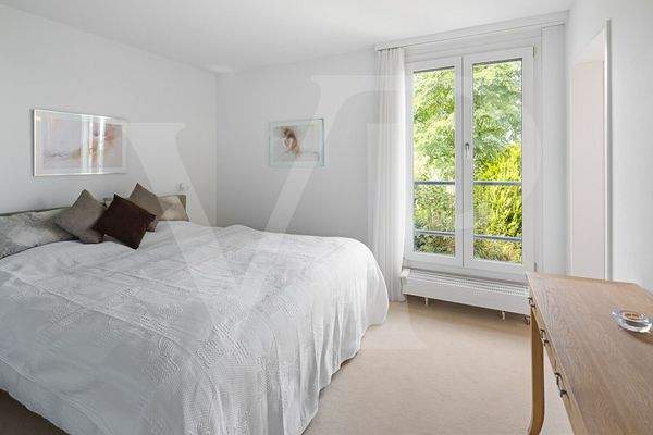 Master-Schlafzimmer mit ensuite-Badezimmer