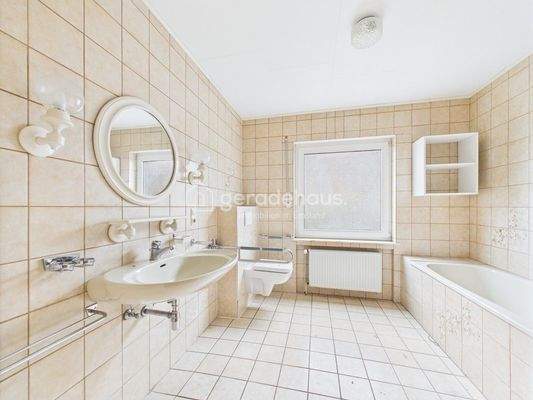 CAM03818G0-PR0041-STILL020