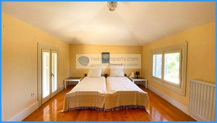 45a5e4b694c449df81ae28fb6bbb9f6e-original