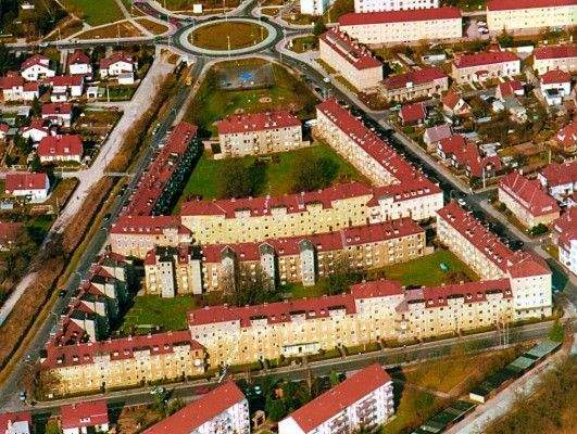 9.6 BMW-Luftfoto-531x400[1]