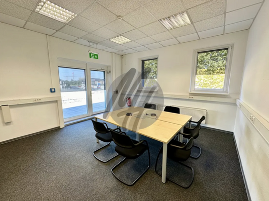 INFOS UNTER: 06171-586000