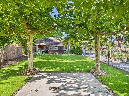 HInterhaus links zweite Terrasse