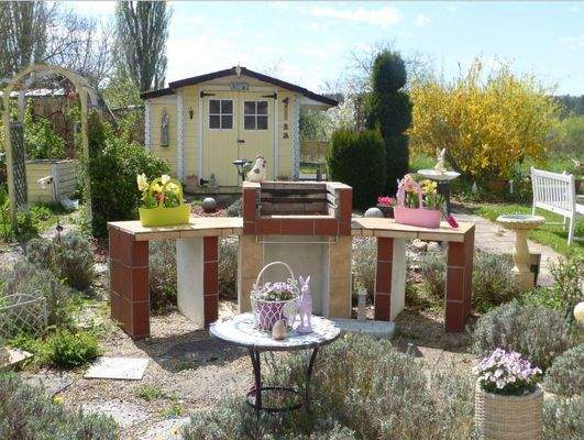 Grillstation, Gerätehäuschen