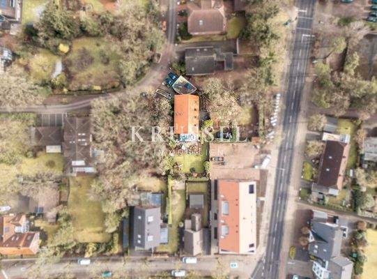 ... mit Überblick über Grundstück, Lage und Umgebung