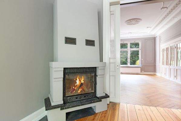 Stilvoller Echtholzkamin