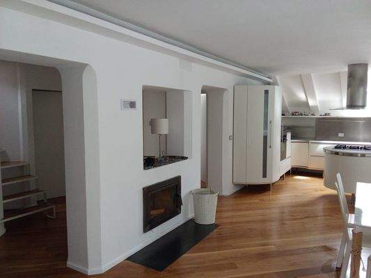 Wohnung-kaufen-St.-Ulrich_Immobilie-Ortisei-kaufen_Renovierte-Wohnung-Südtirol_Ferienwohnung-Gröden_Comprare-appartamenot-a-Ortisei-Pentzilocale-Ortisei_Penthouse-kaufen-in-St-Ulrich_Comprare-appartamento-ad-Ortisei-Appartamento-Val-Gardena_Comprare-appar