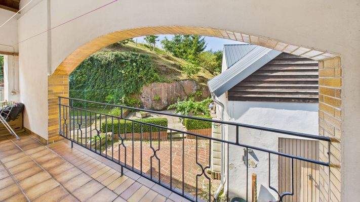 fac4b086217e412ba80aea2f139f9a75_95_CAM01984G0-PR0