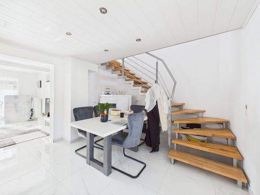 Essbereich Zugang OG Nebenhaus